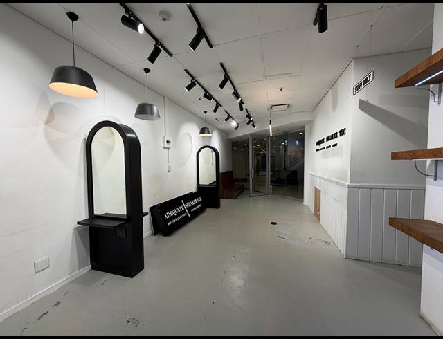83M² BUILDING TO LET IN CAPE TOWN CITY CENTRE